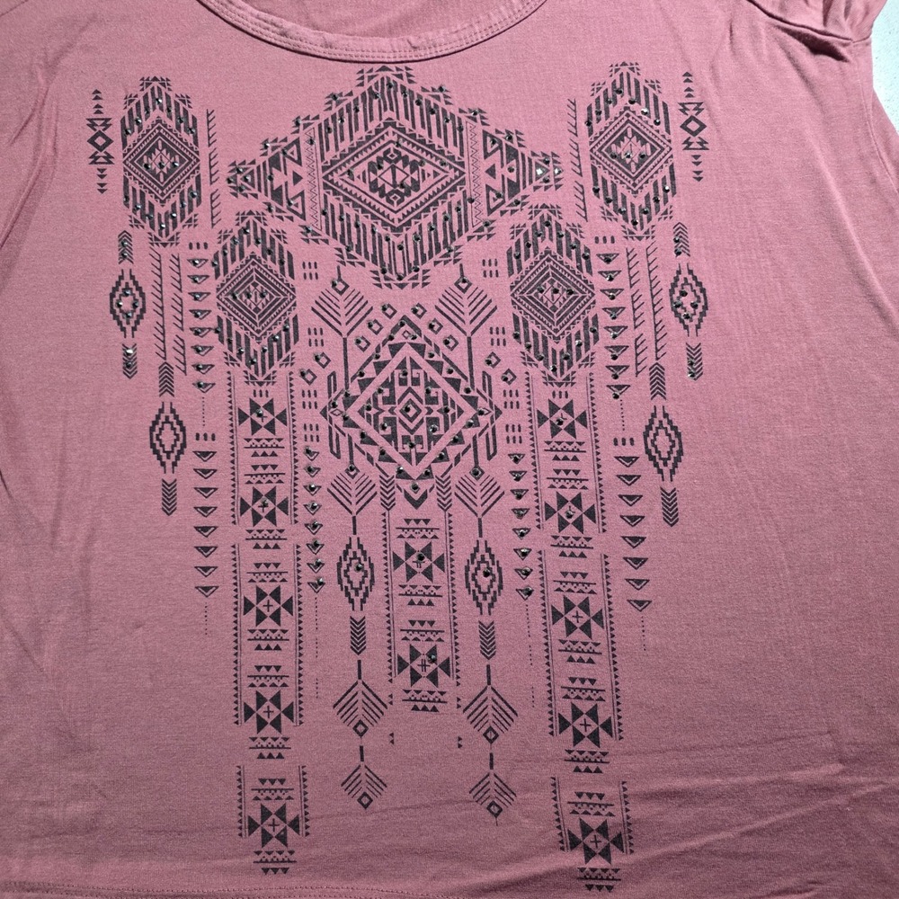 Liberty Wear Womens Mauve Cold Shoulder Tribal‎ Graphic Rhinestone Top 2XL - Picture 2 of 9